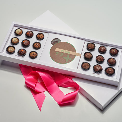 Pralinenensemble mit edler Schokolade - Meisterwerk Chocolaterie